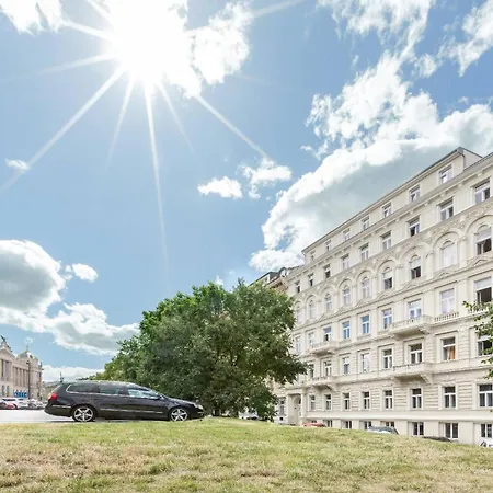 New Apartment 50M Charles Square Prag Exterior foto